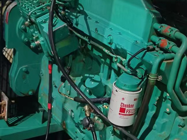 宣城如何确定新的发电机组控制系统是否与原系统兼容？