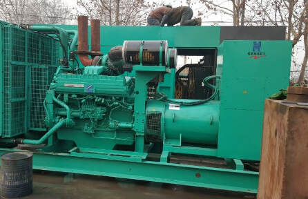 宣城发电机组如何判断水冷式机油散热器内部是否需要清洗？